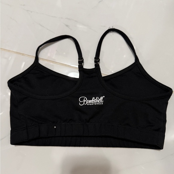 Sports bra - Picture 1 of 3